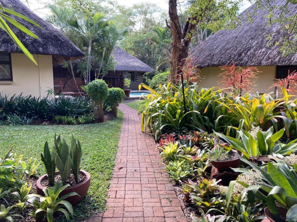 Acasia Guest Lodge โคมาติพอร์ต ภายนอก รูปภาพ