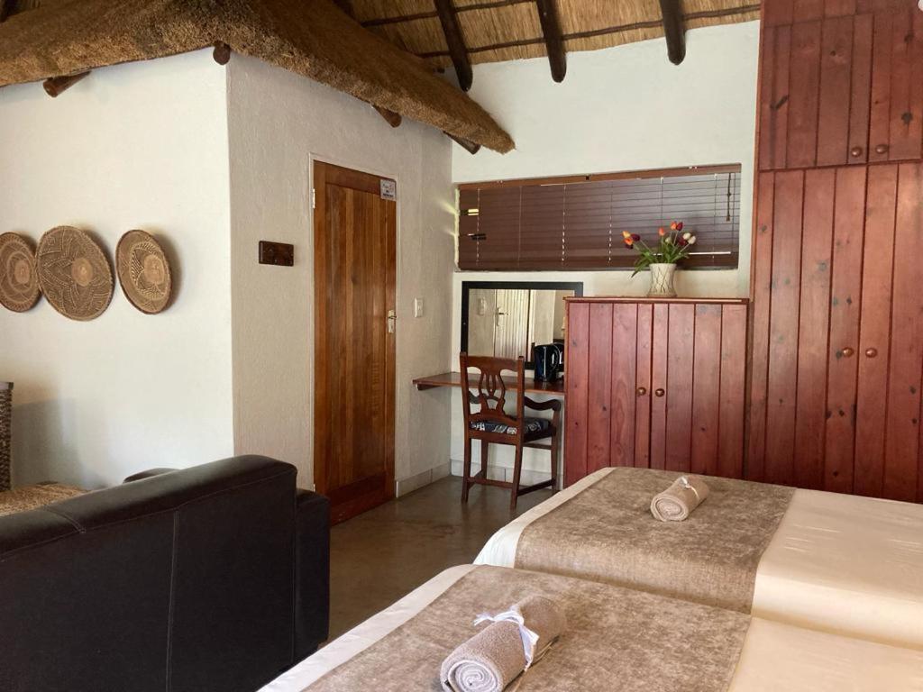 Acasia Guest Lodge โคมาติพอร์ต ภายนอก รูปภาพ