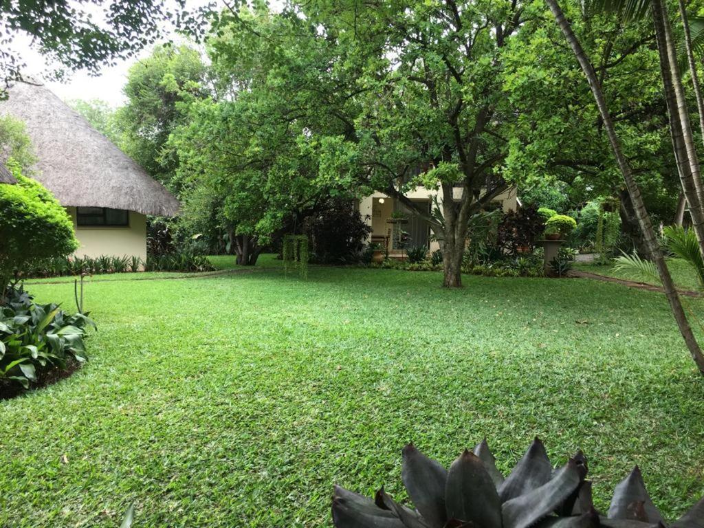 Acasia Guest Lodge โคมาติพอร์ต ภายนอก รูปภาพ
